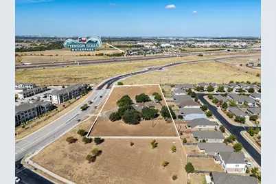 18317 W Colorado Sand Drive, Pflugerville, TX 78660 - Photo 4