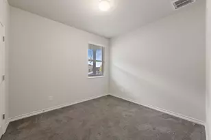 601 Platinum Ln, Liberty Hill, TX 78642 - Photo 30