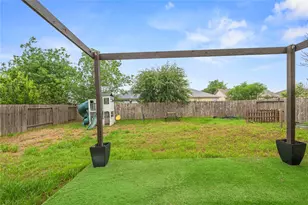 105 J E Brown Ln, Jarrell, TX 76537 - Photo 32