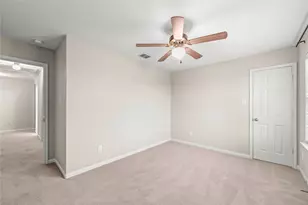 105 J E Brown Ln, Jarrell, TX 76537 - Photo 4