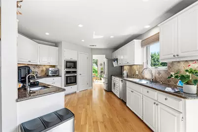 4801 Fern Hollow, Austin, TX 78731 - Photo 10