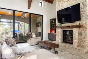 435 GARDENIA Dr, Wimberley, TX 78676 - Photo 16