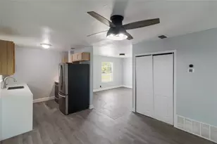 5846 Castle Lake, San Antonio, TX 78218 - Photo 8