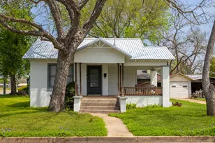258 N Water St, La Grange, TX 78945 - Photo 1