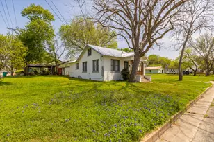 258 N Water St, La Grange, TX 78945 - Photo 22