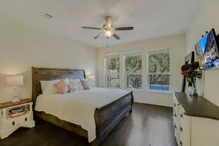 165 Crescent Heights Dr, Georgetown, TX 78628 - Photo 10