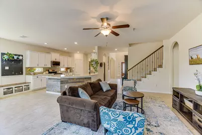 165 Crescent Heights Drive, Georgetown, TX 78628 - Photo 10