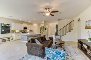 165 Crescent Heights Dr, Georgetown, TX 78628 - Photo 10