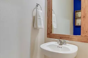 165 Crescent Heights Dr, Georgetown, TX 78628 - Photo 18