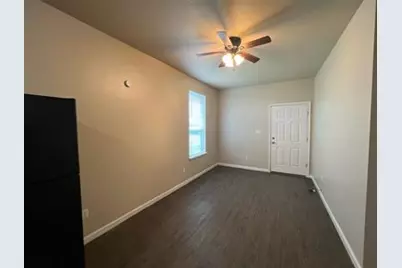 1015 Fir Lane, Lockhart, TX 78644 - Photo 4