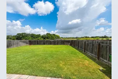 545 Elm Green Street, Hutto, TX 78634 - Photo 16