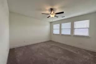 545 Elm Green St, Hutto, TX 78634 - Photo 12