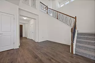 545 Elm Green St, Hutto, TX 78634 - Photo 10