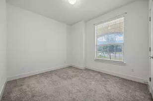 545 Elm Green St, Hutto, TX 78634 - Photo 22