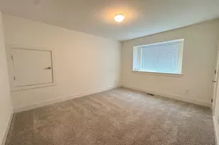 545 Elm Green St, Hutto, TX 78634 - Photo 10
