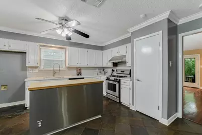 5810 Secrest Drive, Austin, TX 78759 - Photo 6