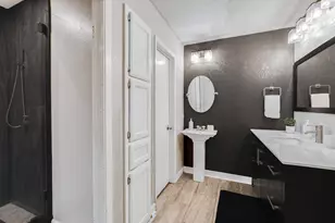 5810 Secrest Dr, Austin, TX 78759 - Photo 12