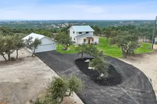 680 S Oak Forest Dr, Dripping Springs, TX 78620 - Photo 4