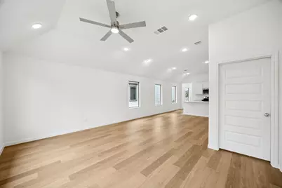 221 Hornet Street, Elgin, TX 78621 - Photo 12