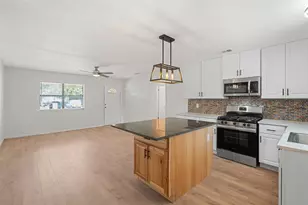 806 W 8th St, Georgetown, TX 78626 - Photo 6