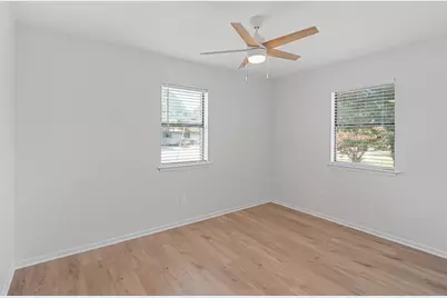 806 W 8th Street, Georgetown, TX 78626 - Photo 12