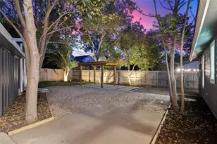 1508 Suffolk Dr, Austin, TX 78723 - Photo 32