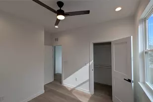 2220 Yellow Jacket Ln, Austin, TX 78741 - Photo 16