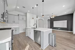 169 Belford St, Georgetown, TX 78628 - Photo 10