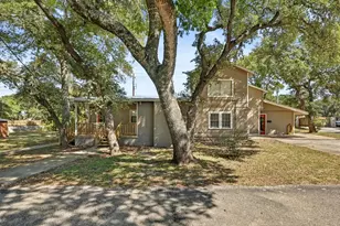 1005 4th St, Blanco, TX 78606 - Photo 34