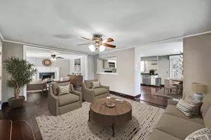 1005 4th St, Blanco, TX 78606 - Photo 4