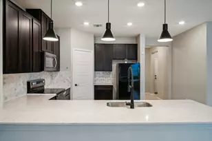 7102 Summer Tanager Dr, Austin, TX 78744 - Photo 16