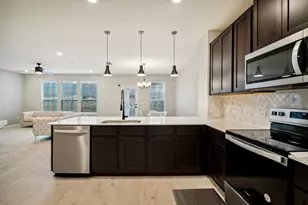 7102 Summer Tanager Dr, Austin, TX 78744 - Photo 12