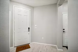 7102 Summer Tanager Dr, Austin, TX 78744 - Photo 4