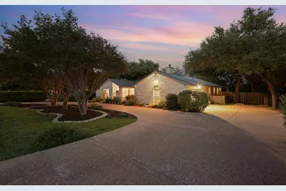 205 Copperleaf Road, Lakeway, TX 78734 - Photo 2