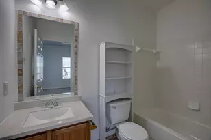 1102 E 3rd St, Georgetown, TX 78626 - Photo 32