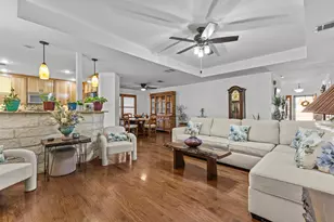 7513 Vol Walker Dr, Austin, TX 78749 - Photo 2