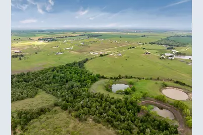1662 County Road 465, Coupland, TX 78615 - Photo 36