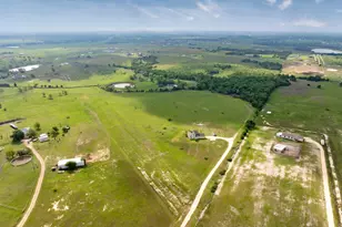 1662 Co Rd 465, Coupland, TX 78615 - Photo 34