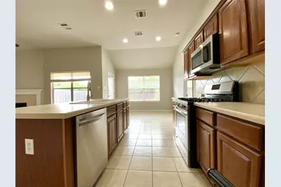 18704 Silent Water Way, Pflugerville, TX 78660 - Photo 6