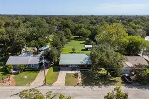 541 S Jackson St, La Grange, TX 78945 - Photo 26
