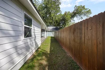 541 S Jackson Street, La Grange, TX 78945 - Photo 24
