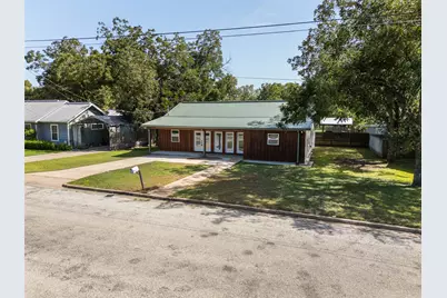 541 S Jackson Street, La Grange, TX 78945 - Photo 2
