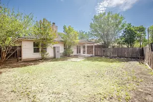 200 Buttercup St, Kyle, TX 78640 - Photo 24