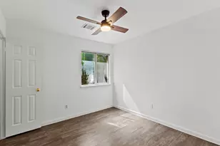 200 Buttercup St, Kyle, TX 78640 - Photo 14