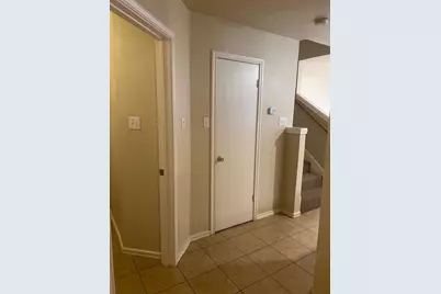 1101 Christopher Avenue #B, Round Rock, TX 78681 - Photo 2