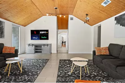 2106 Kenwood Avenue, Austin, TX 78704 - Photo 12