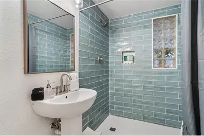 2106 Kenwood Avenue, Austin, TX 78704 - Photo 16