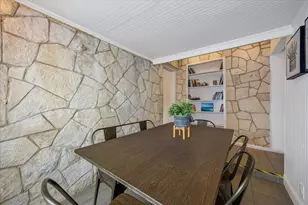 2106 Kenwood Ave, Austin, TX 78704 - Photo 10