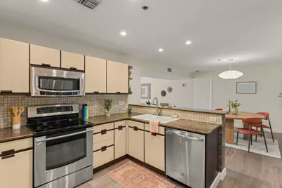 40 N Interstate 35 #11B2, Austin, TX 78701 - Photo 8