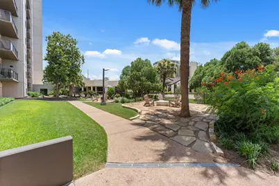 40 N Interstate 35 #11B2, Austin, TX 78701 - Photo 4